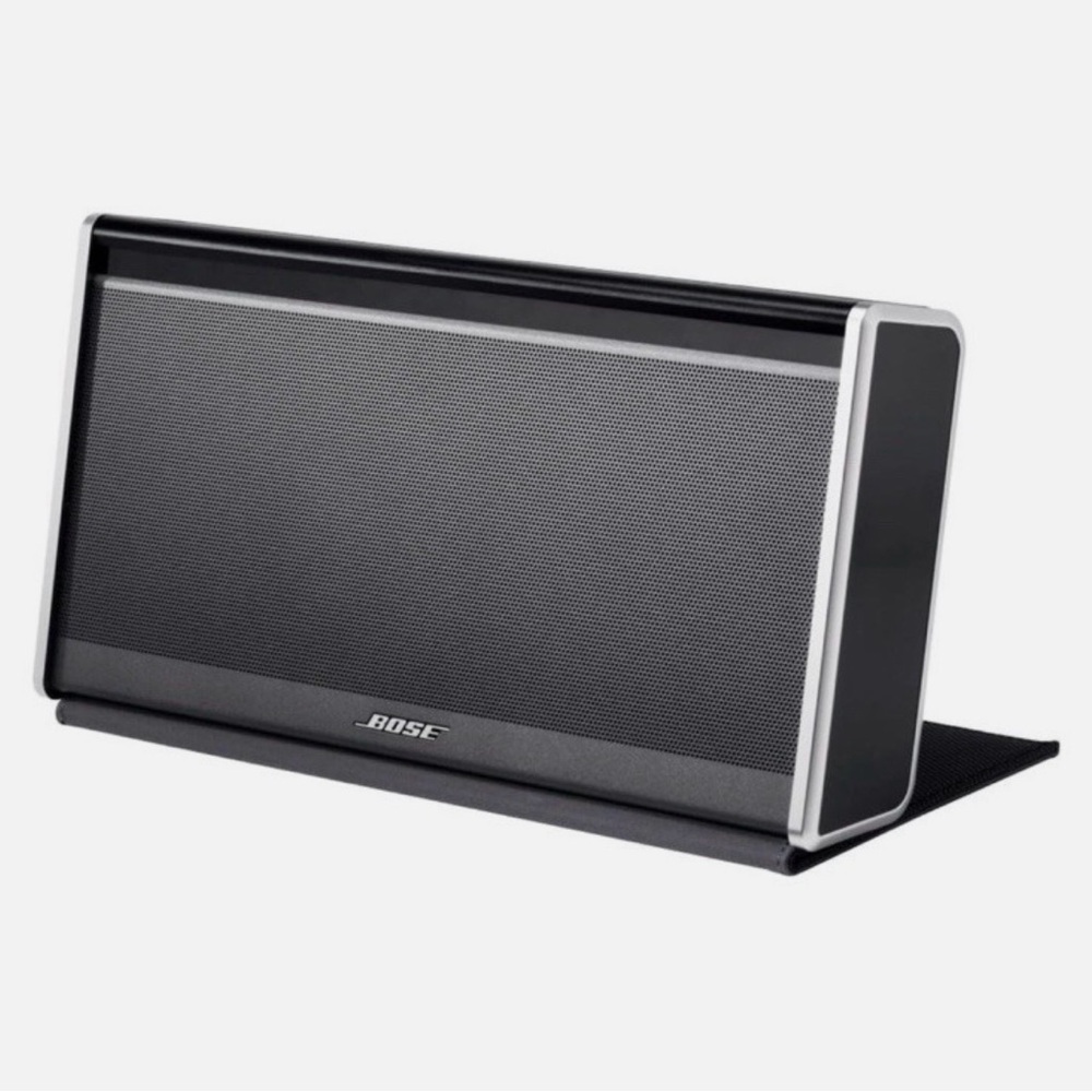 Bose Dual-Tone Portable Speaker